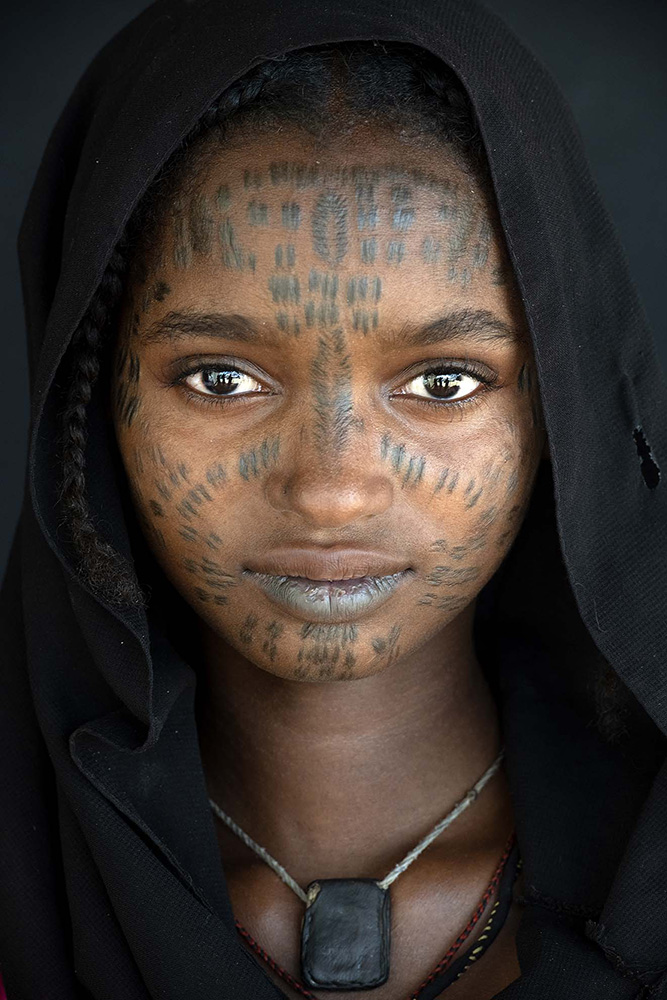 tsjaad-bororo-meisje-tatoeages